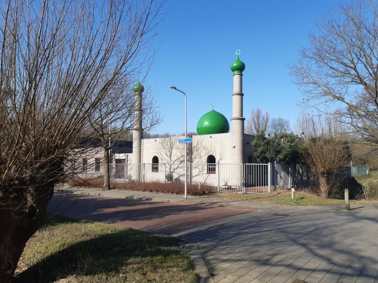 Opening eerste moskee