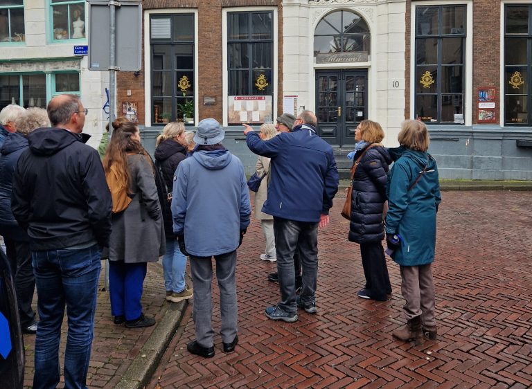 UITVERKOCHT / Aan de wandel – De stad in met de Ter Borchs (8+)